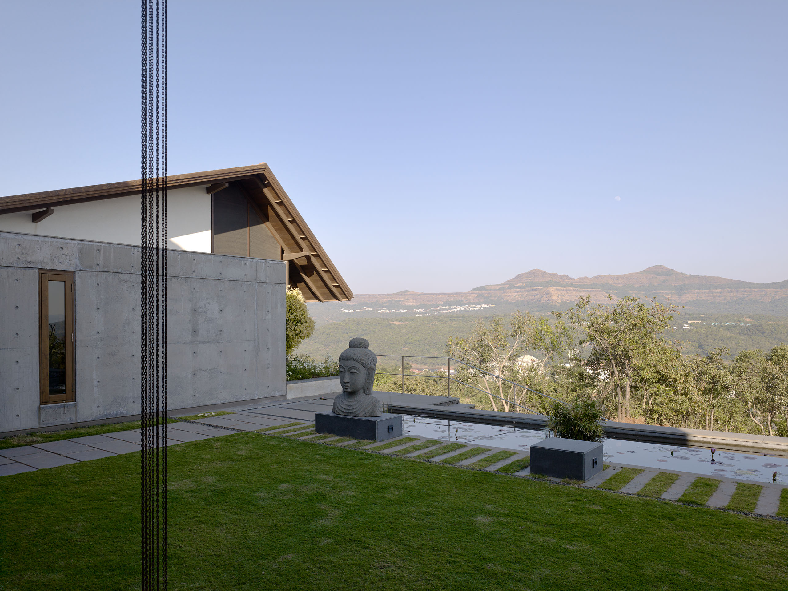 E14489 Alpa 042022 j2560